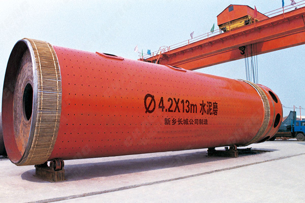 中國中材工程引進(jìn)長(zhǎng)城機(jī)械φ4.2×13m水泥磨
